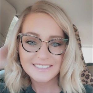 Meet your Posher, Tabitha